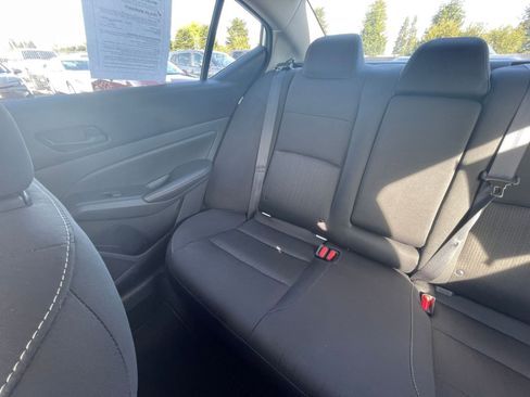 Used 2025 Nissan Altima 2.5 SV image 34