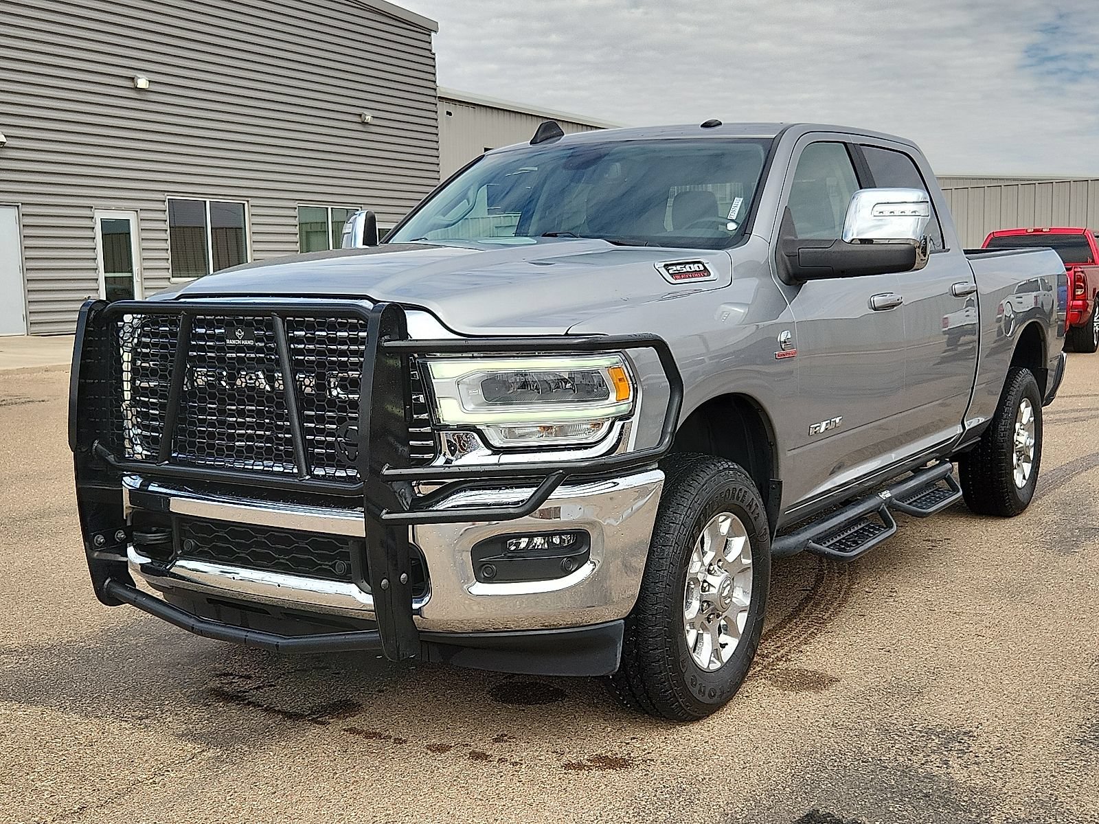 Used 2023 RAM 2500 Laramie AWD/4WD image 1