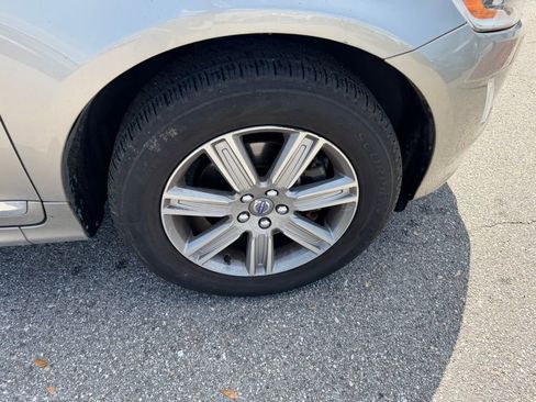 Used 2016 Volvo XC60 T6 w/ Proximity Package image 4