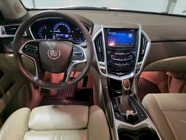 Used 2016 Cadillac SRX Luxury w/ Driver Awareness Package FWD image 15