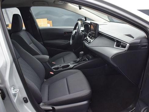 Used 2024 Toyota Corolla LE FWD image 10