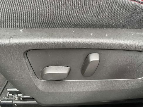 Used 2023 Buick Envision Essence w/ Sport Touring Package image 13