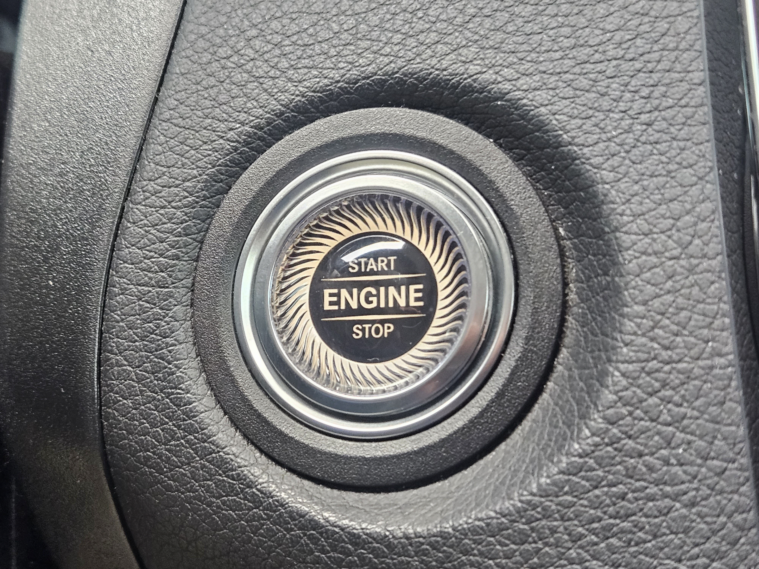 Used 2020 Mercedes-Benz GLC 300 image 13