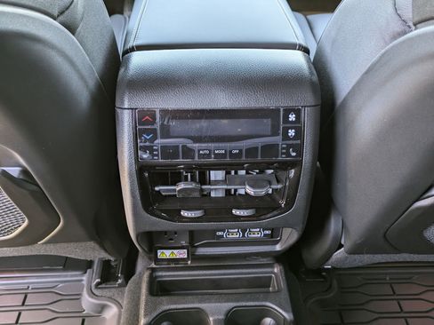 New 2025 Jeep Grand Cherokee L Overland w/ Advanced Protech Group III image 22