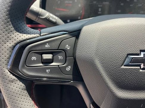 New 2026 Chevrolet Trax RS w/ Sunroof Package FWD image 17