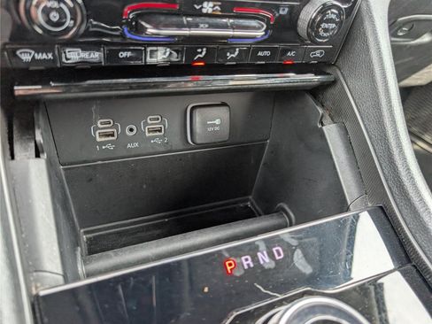 Used 2023 Jeep Grand Cherokee L Laredo RWD image 25