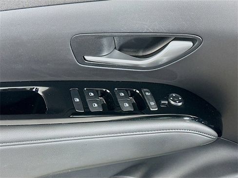 Used 2022 Hyundai Tucson SEL w/ Convenience Package image 10