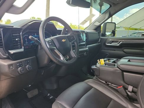 Used 2024 Chevrolet Silverado 2500 LTZ AWD/4WD image 19