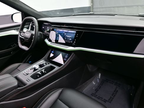 Used 2024 Jeep Wagoneer Launch Edition image 14