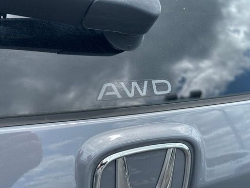 Used 2025 Honda CR-V LX image 4