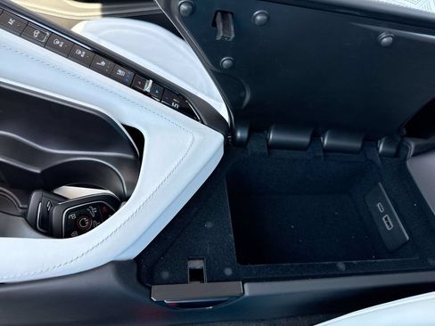 Used 2025 Chevrolet Corvette Z06 RWD image 21