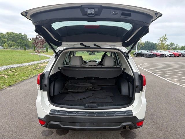 Used 2021 Subaru Forester Premium AWD/4WD image 10