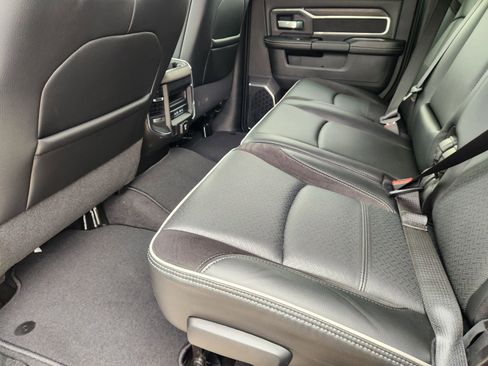 New 2026 RAM 2500 Laramie AWD/4WD image 23
