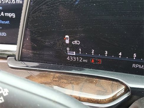 Certified 2023 Cadillac Escalade Sport Platinum image 16