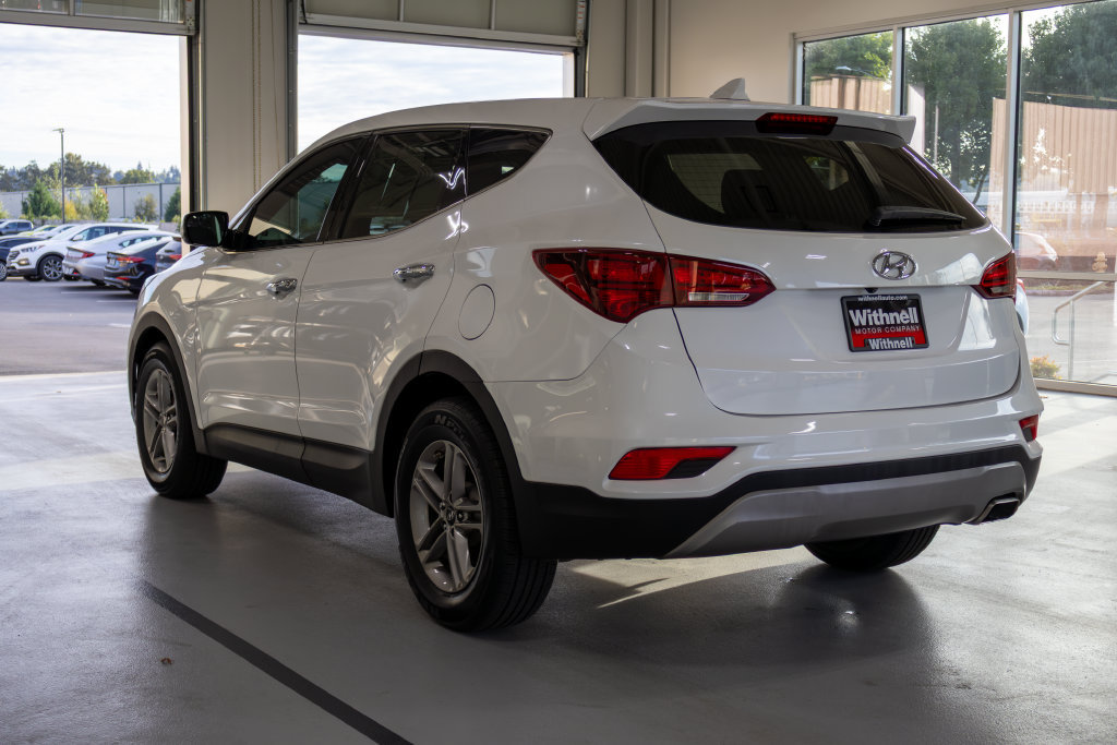 Used 2017 Hyundai Santa Fe Sport AWD/4WD image 9