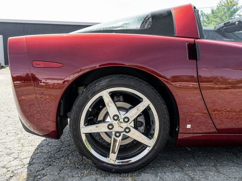 Used 2007 Chevrolet Corvette Coupe w/ Preferred Equipment Group RWD image 10