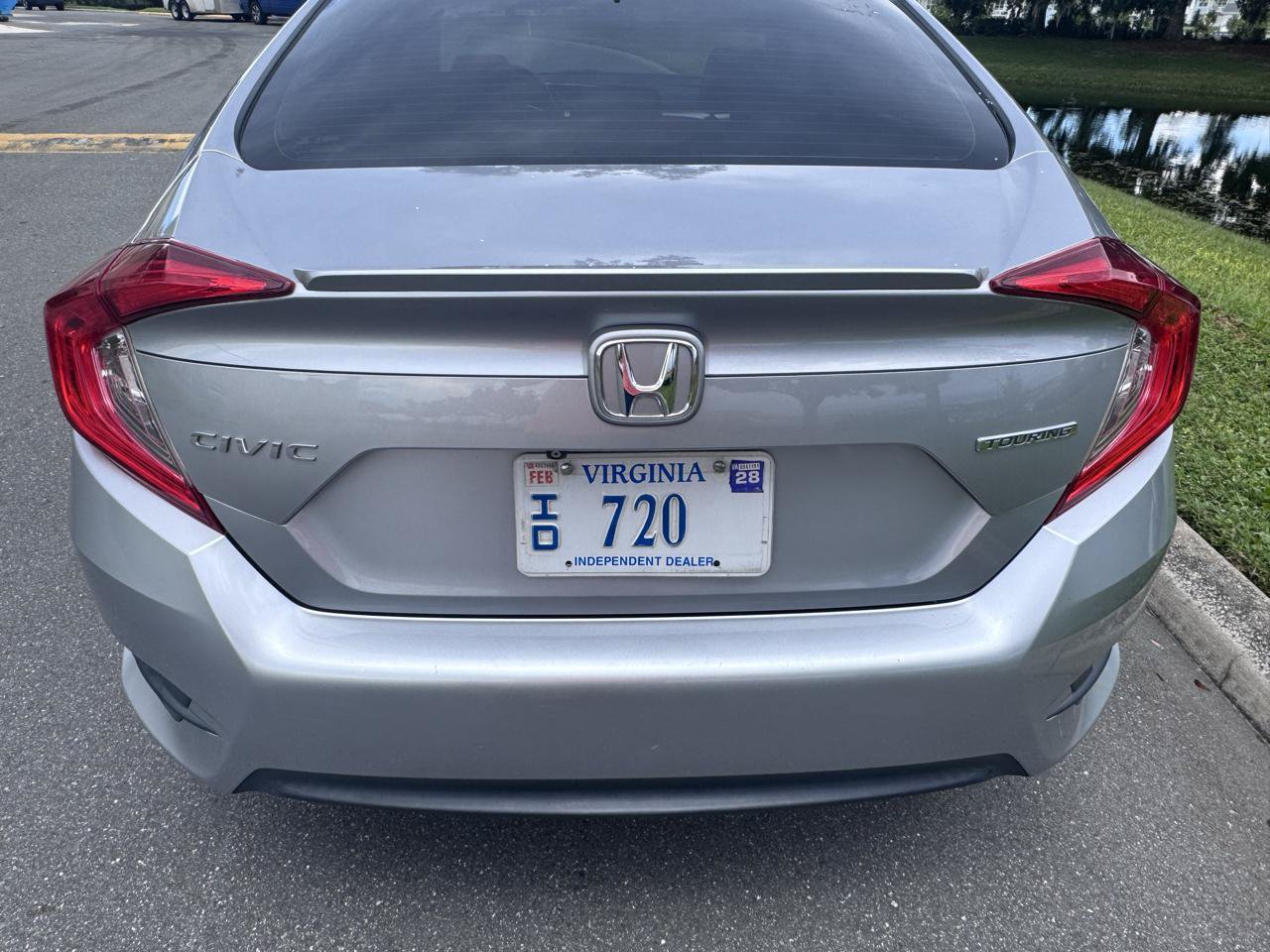 Used 2017 Honda Civic Touring image 12