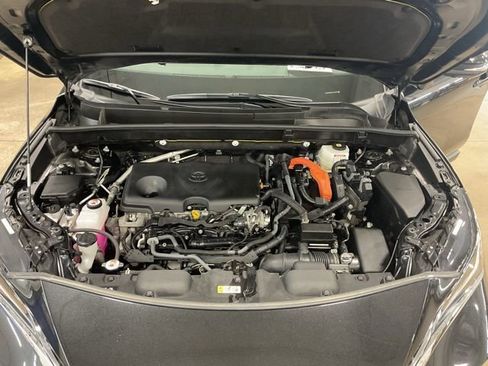 Used 2023 Toyota Venza Limited image 21