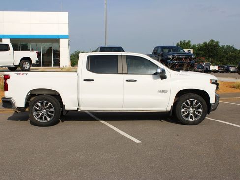 Used 2021 Chevrolet Silverado 1500 LT w/ Convenience Package II image 10
