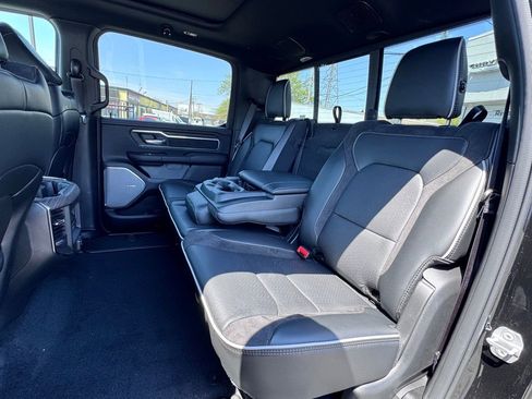 New 2026 RAM 1500 Laramie AWD/4WD image 17