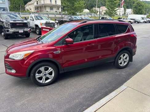 Used 2015 Ford Escape SE w/ Equipment Group 201A AWD/4WD image 6