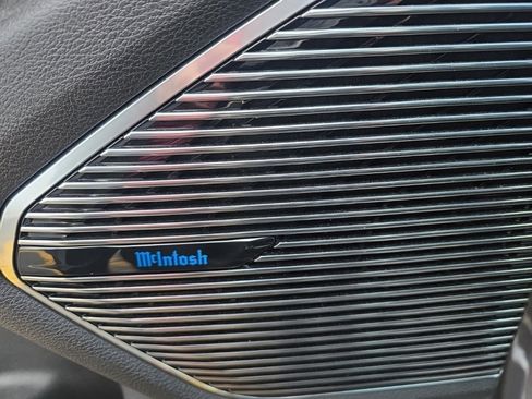 Used 2024 Jeep Grand Cherokee Overland w/ Adv Protech Group III image 16