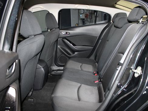 Used 2017 MAZDA MAZDA3 Sport image 19