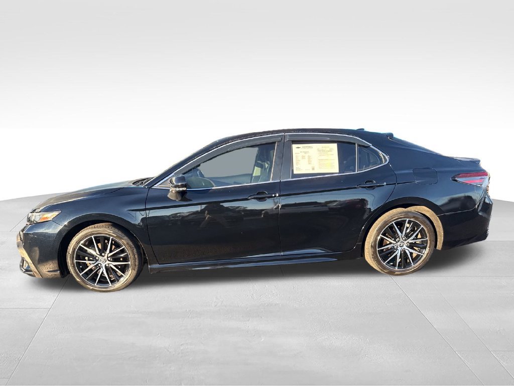Used 2024 Toyota Camry SE FWD image 4