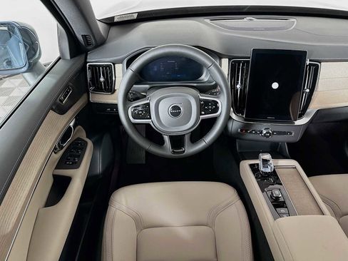 New 2026 Volvo XC90 T8 Plus image 21