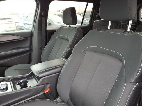 Certified 2025 Jeep Grand Cherokee L Laredo image 11