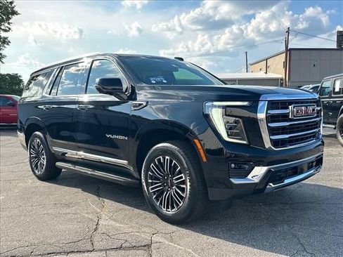 Certified 2025 GMC Yukon Elevation AWD/4WD image 2