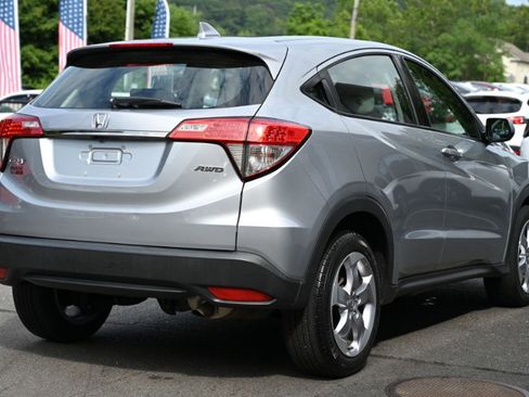 Used 2020 Honda HR-V LX image 6