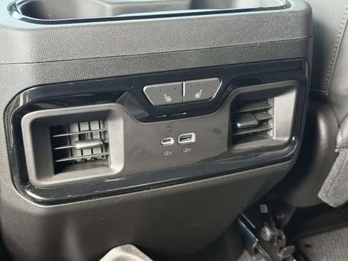 Used 2024 GMC Sierra 2500 AT4 AWD/4WD image 15