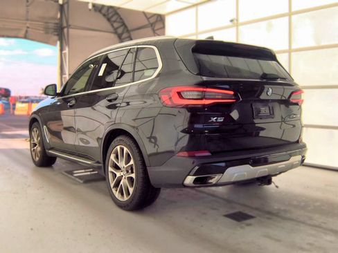 Used 2021 BMW X5 xDrive40i w/ Premium Package AWD/4WD image 9