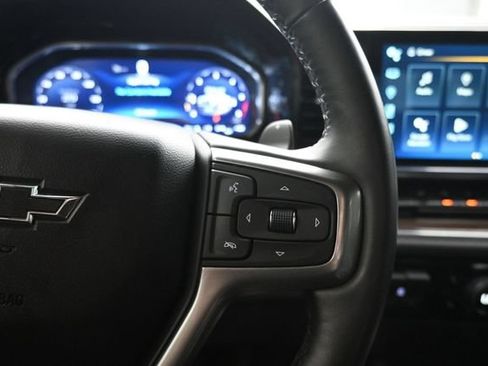 Used 2024 Chevrolet Silverado 1500 LT Trail Boss w/ Convenience Package II AWD/4WD image 15