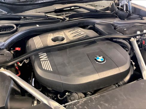 Certified 2023 BMW 740i RWD image 29