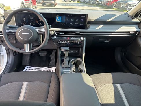 Certified 2025 Hyundai Sonata SE FWD image 26