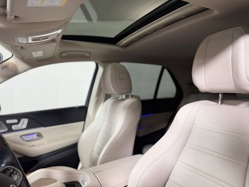 Used 2021 Mercedes-Benz GLE 450 GLE 450 image 16