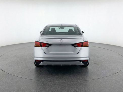 Used 2025 Nissan Altima 2.5 SV FWD image 7