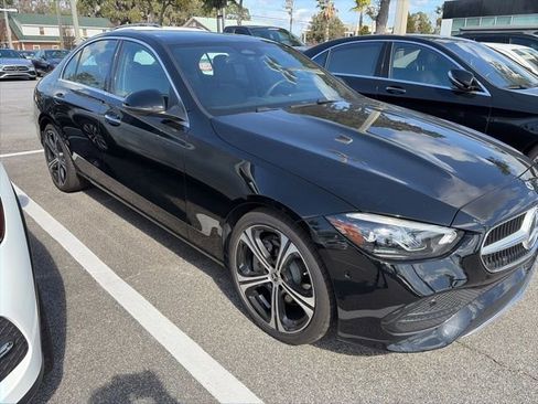 Used 2025 Mercedes-Benz C 300 Sedan image 4