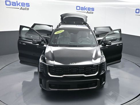 Certified 2025 Kia Sorento SX Prestige w/ Sage Leather Package image 64