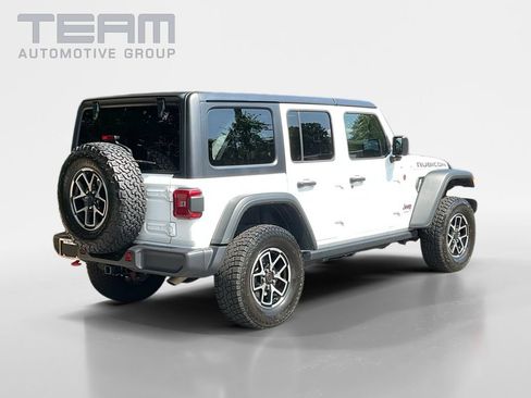 Used 2026 Jeep Wrangler Unlimited Rubicon AWD/4WD image 7