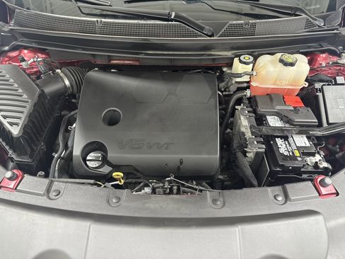 Used 2020 Chevrolet Traverse LT image 27