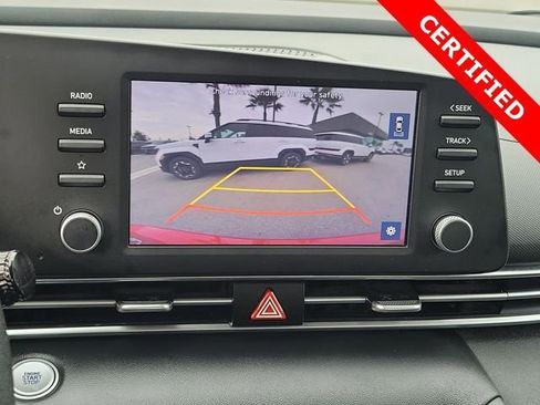 Certified 2023 Hyundai Elantra SEL w/ Preferred Accessory Package image 11