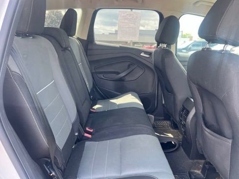Used 2015 Ford Escape SE w/ Equipment Group 201A FWD image 13