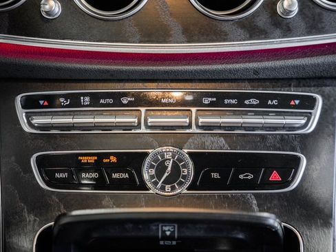 Used 2018 Mercedes-Benz E 300 4MATIC image 20
