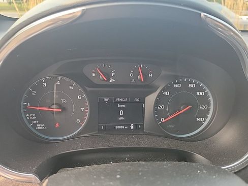 Used 2018 Chevrolet Malibu LT FWD image 24