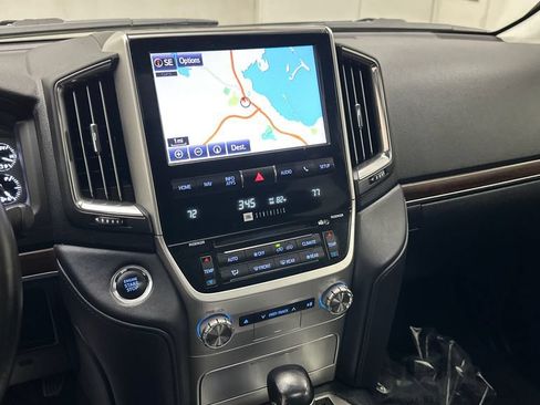 Used 2017 Toyota Land Cruiser AWD/4WD image 13