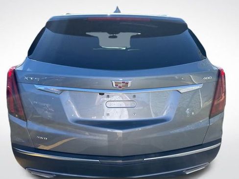 Used 2025 Cadillac XT5 Premium Luxury image 5
