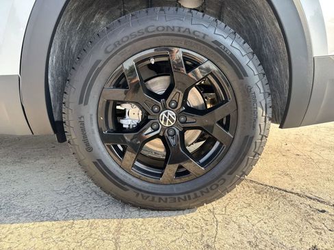 New 2026 Volkswagen Atlas Peak Edition AWD/4WD image 12